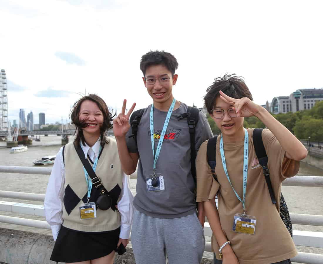 three-summer-school-students-in-london