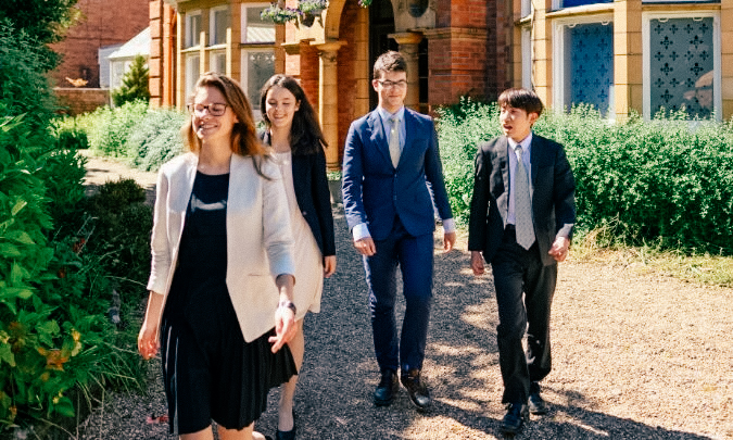 Earlscliffe Summer School Students