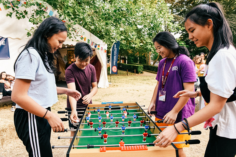 playing table tennis at oxford college lowres