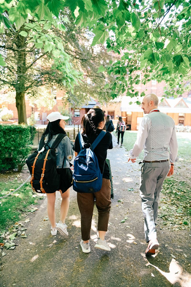 sbc staff and students walking together lowres