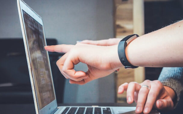 Breaking-digital-summer-school-course