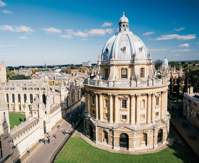 Wide Oxford Radcliffe with a good view of the Oxford College buildings in Oxford