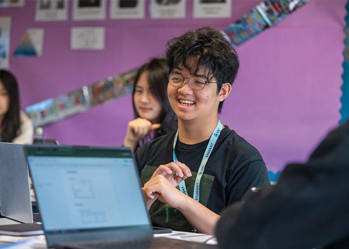 cambridge-college-medicine-student-smiling-in-summer-school-class