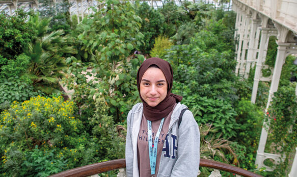 Female-student-on-an-excursion-to-botanical-gardens-with-SBC-at-Eton-College-Summer-School