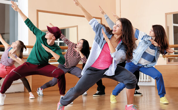 Male-and-Femal-Students-in-a-dance-studio-dancing-at-Headington-Summer-school