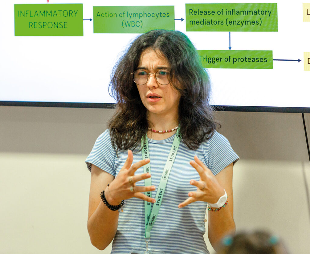 SBC-Oxford-college-student-presenting