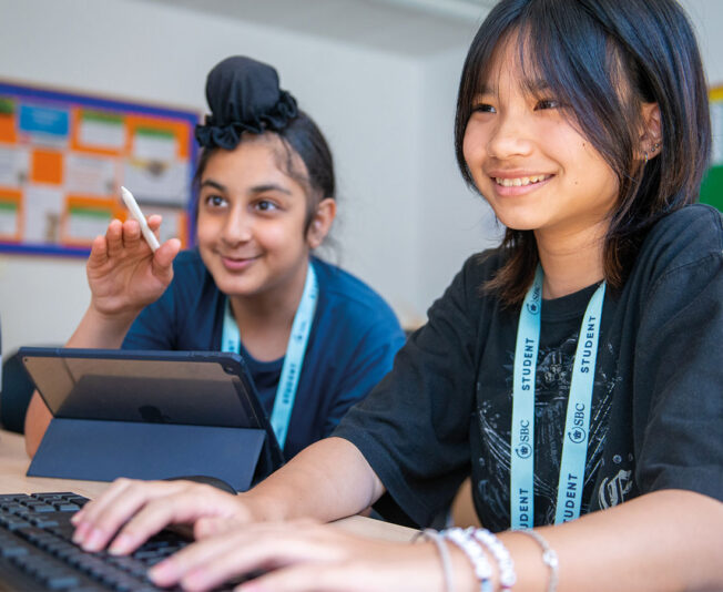 SBC-headington-future-engineers-students-using-laptop